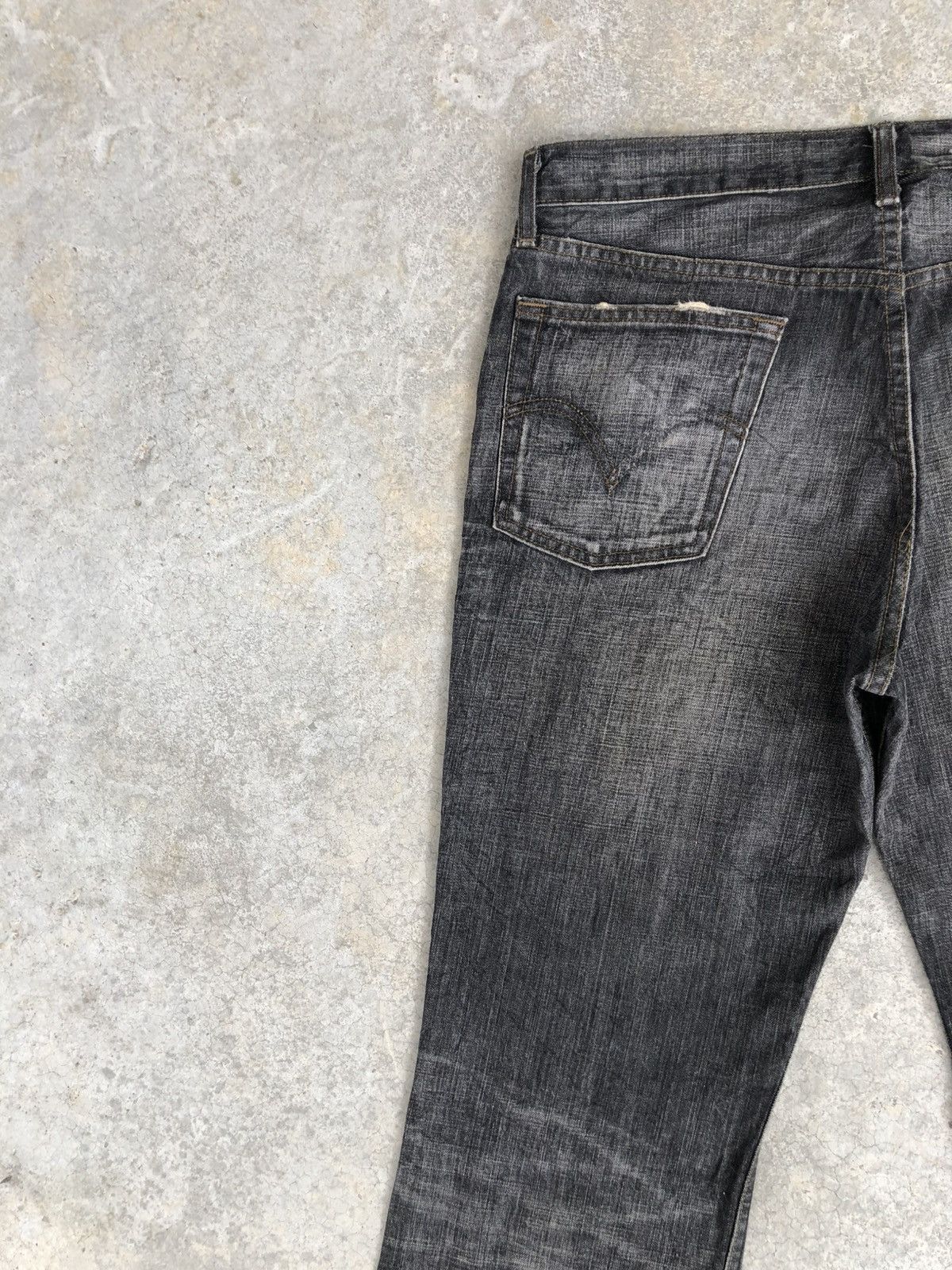 If Six Was Nine Y2k Levi’s 517 Flared Jeans Distressed Denim Size US 33 - 9 Thumbnail