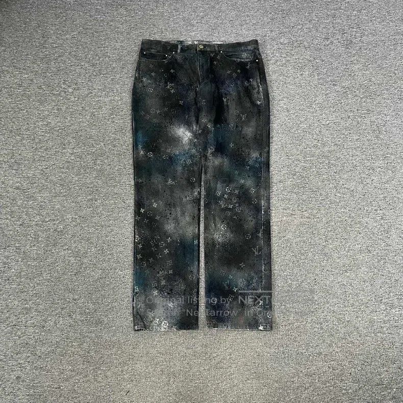 Louis Vuitton Louis Vuitton Tie-dyed starry sky full-print jeans Size US 38 / EU 54 - 1 Thumbnail