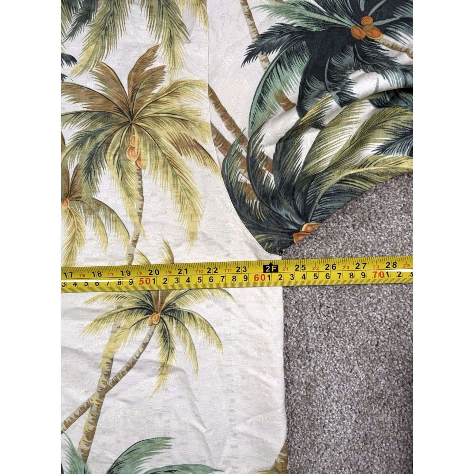 Tommy Bahama VINTAGE Tommy Bahama Shirt Mens Large 100% Silk Palm Tree Hawaiian Loop Collar Shirt Short Sleeve Beige Floral Size US L / EU 52-54 / 3 - 7 Thumbnail