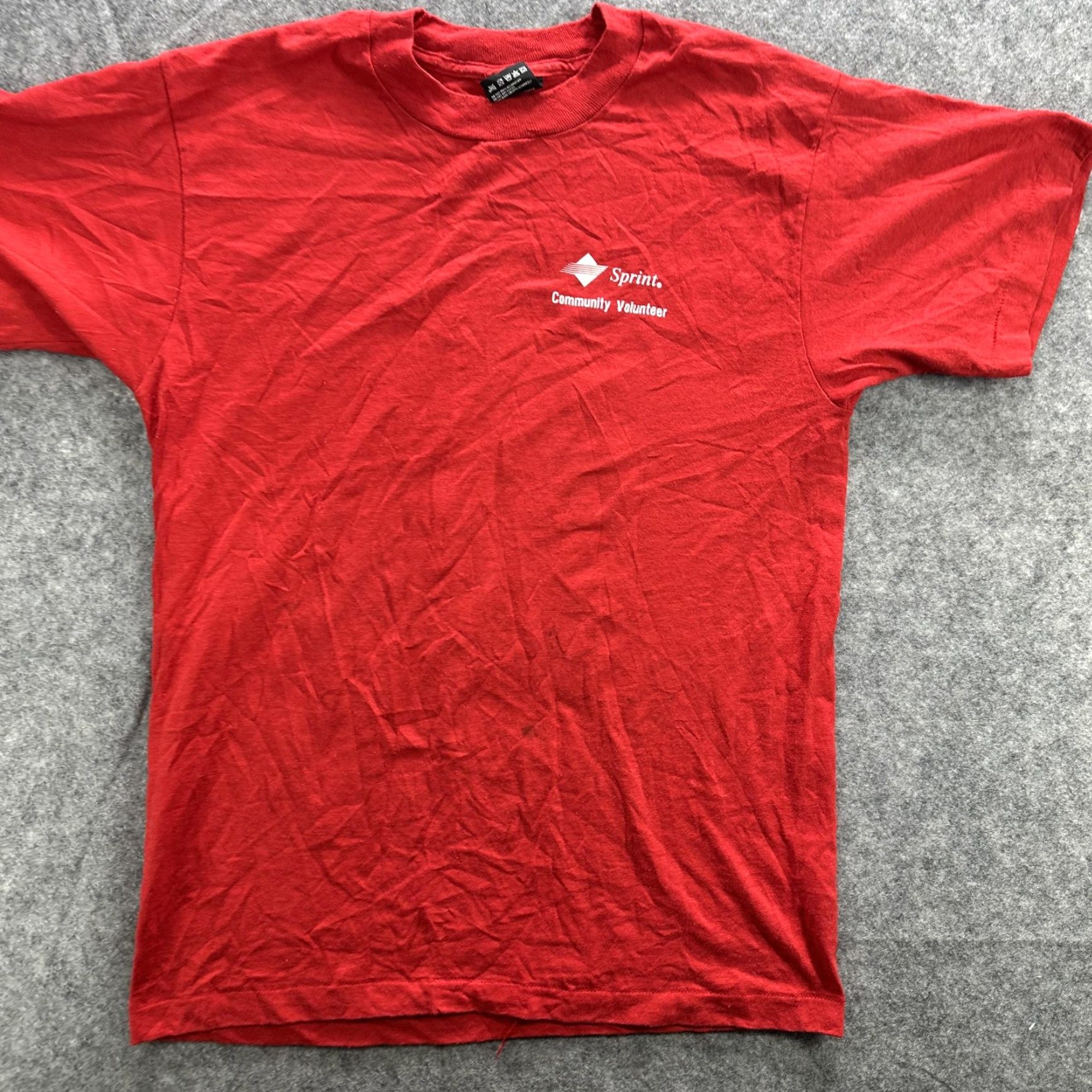 Fruit Of The Loom VINTAGE Sprint Shirt Mens Medium Red Community Volunteer Cares! Tee Made USA 90s Size US M / EU 48-50 / 2 - 2 Thumbnail