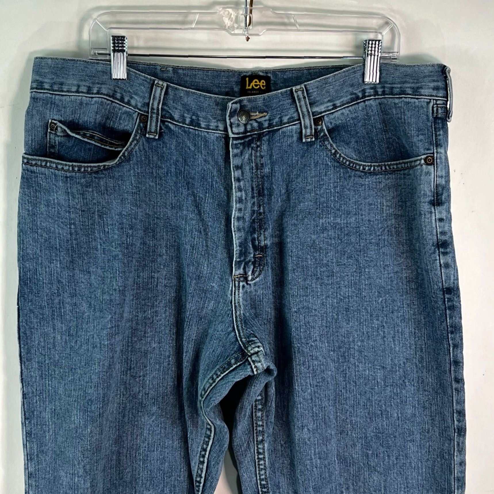 Lee Lee Jeans Mens Relaxed Fit High Rise Flat Front Blue Denim Size 38x30 5-Pocket Button Closure Belt Loops Vintage No Size US 38 / EU 54 - 2 Thumbnail