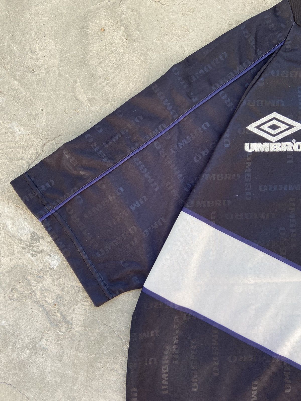 Umbro × Vintage Umbro Monogram 1990-92 Jersey Vintage Size US XL / EU 56 / 4 - 5 Thumbnail