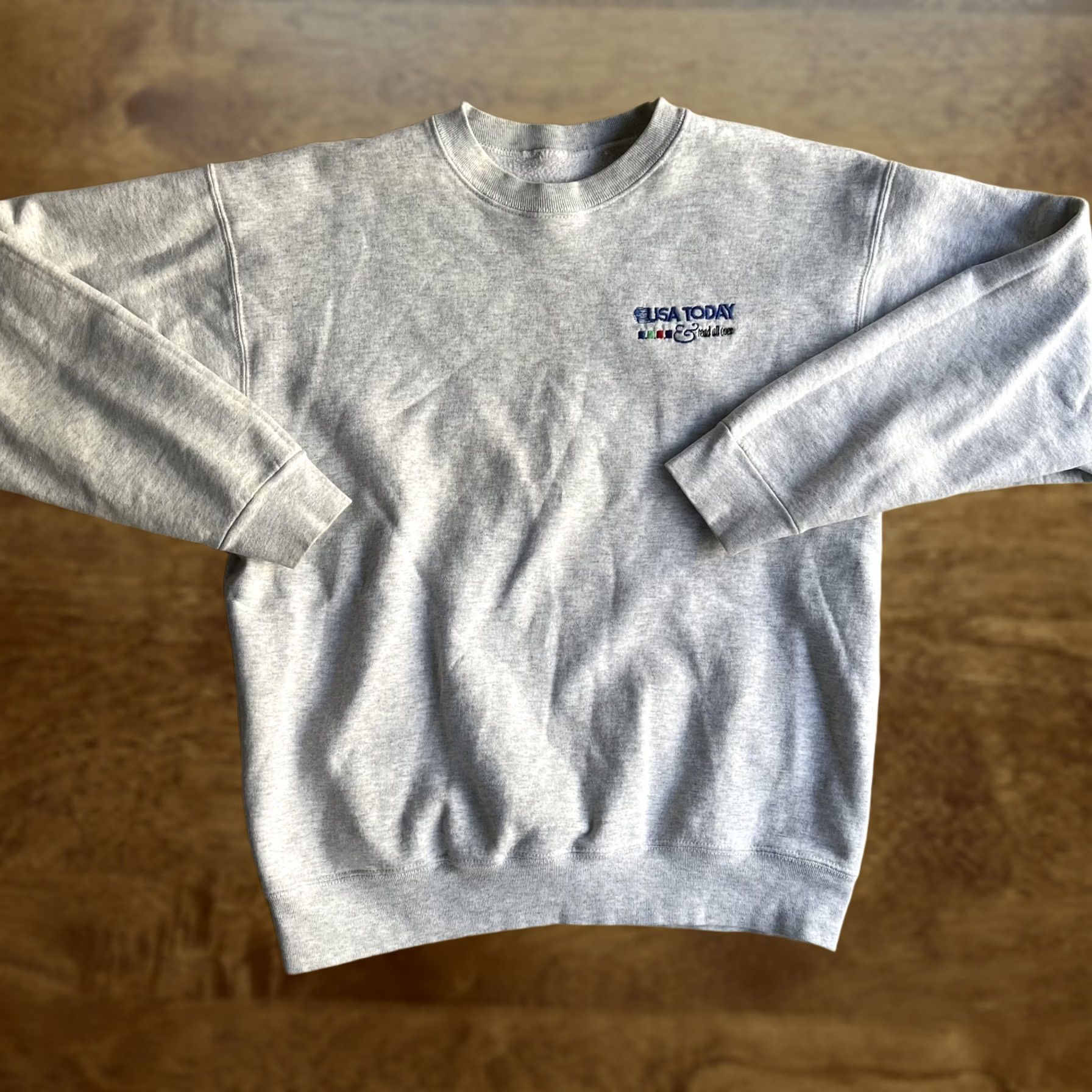 Logo 7 USA Today Sweatshirt Mens Large Gray Fleece Pullover Embroidered Logo Crewneck Size US L / EU 52-54 / 3 - 1 Thumbnail
