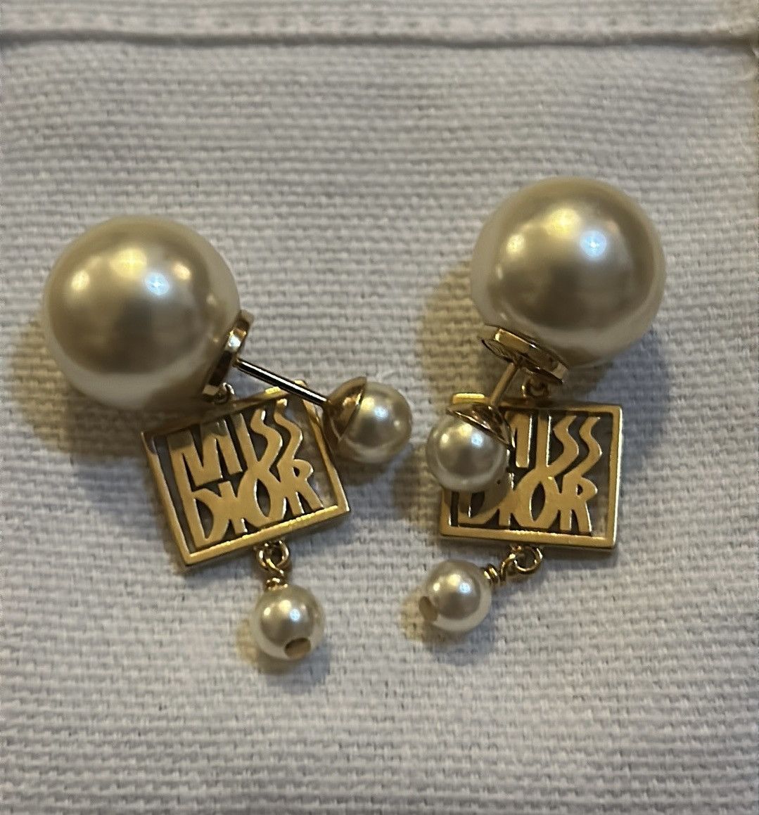 Dior Dior Tribales Earrings Gold-Finish Metal White Resin Pearls Size ONE SIZE - 4 Thumbnail