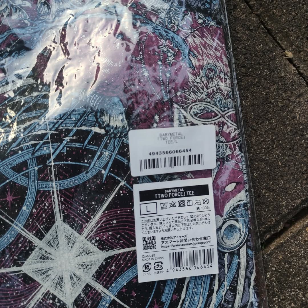 Band Tees BABYMETAL LEGEND M TWO FORCE 2019 Tee Size US M / EU 48-50 / 2 - 4 Thumbnail