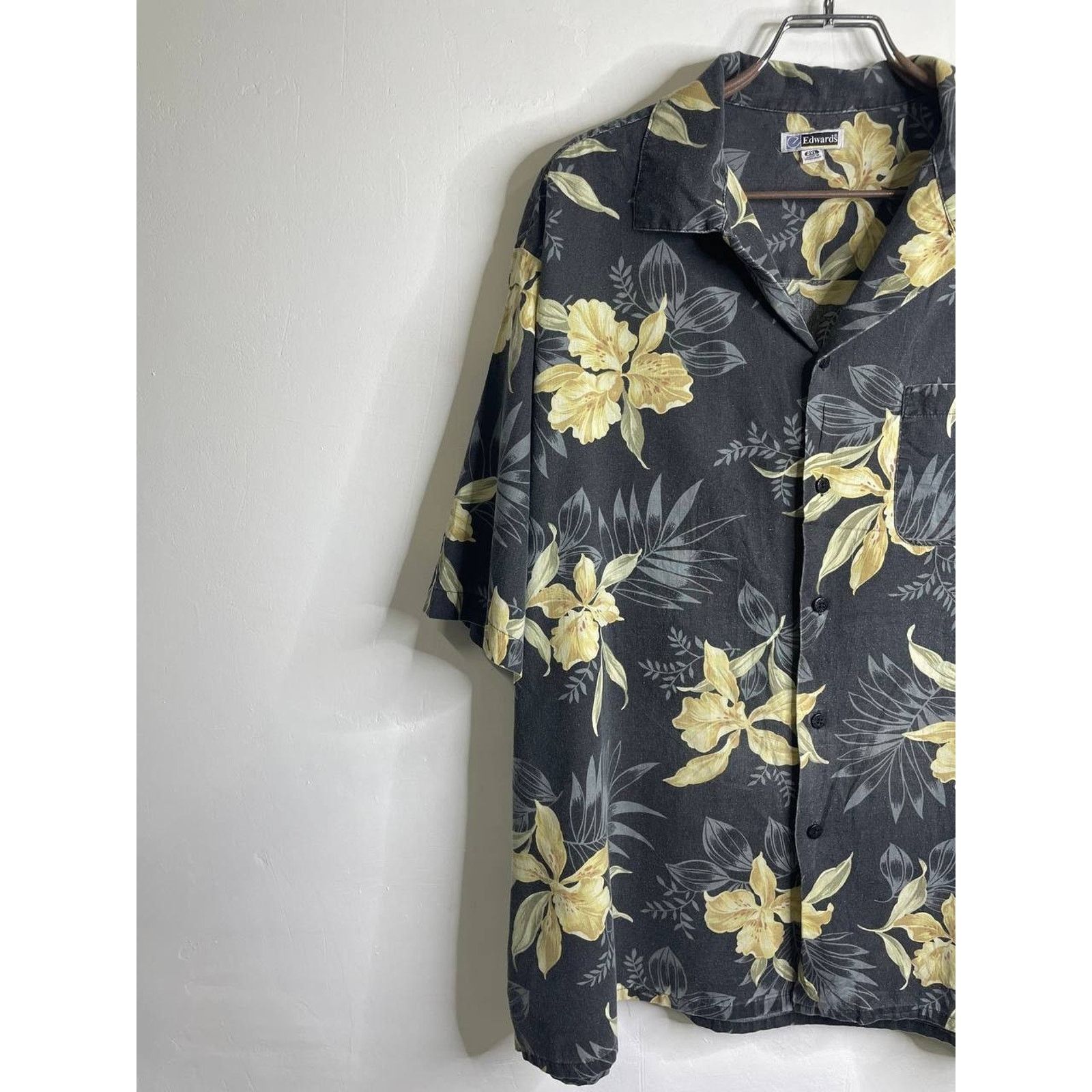 Vintage Vintage Edwards Hawaiian Shirt 2XL Black Yellow Floral Size US XXL / EU 58 / 5 - 4 Thumbnail