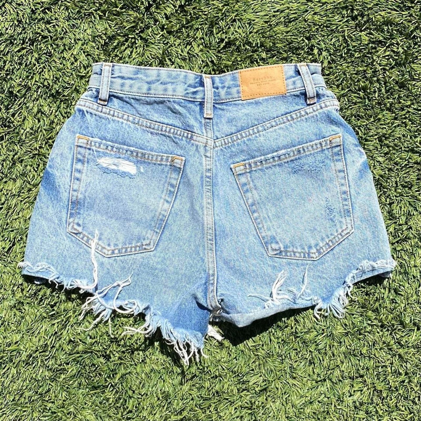 Bershka Bershka High Waisted Jorts Womens size 02 Size 26" / US 2 / IT 38 - 3 Thumbnail