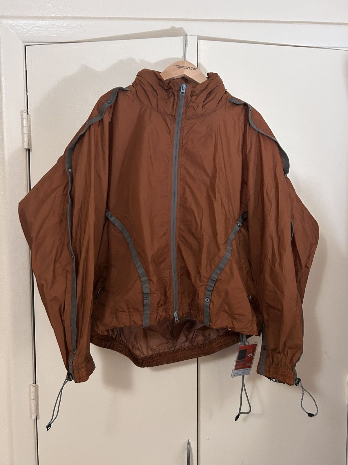 Hamcus LPU / HIVE SPRINTER WINDBREAKER Size US S / EU 44-46 / 1 - 6 Thumbnail