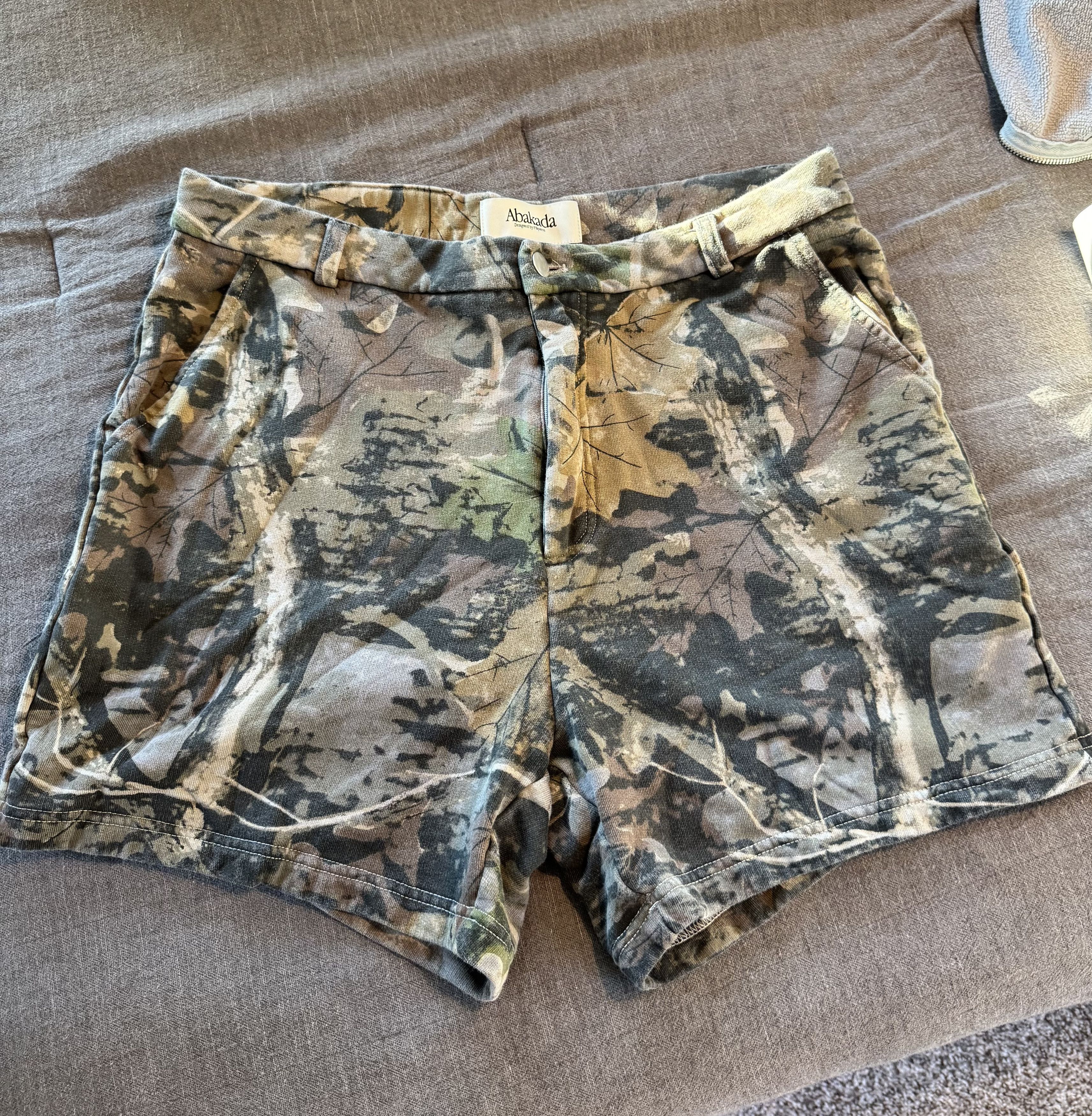 Other Abakada large camo shorts Size US 32 / EU 48 - 1 Thumbnail