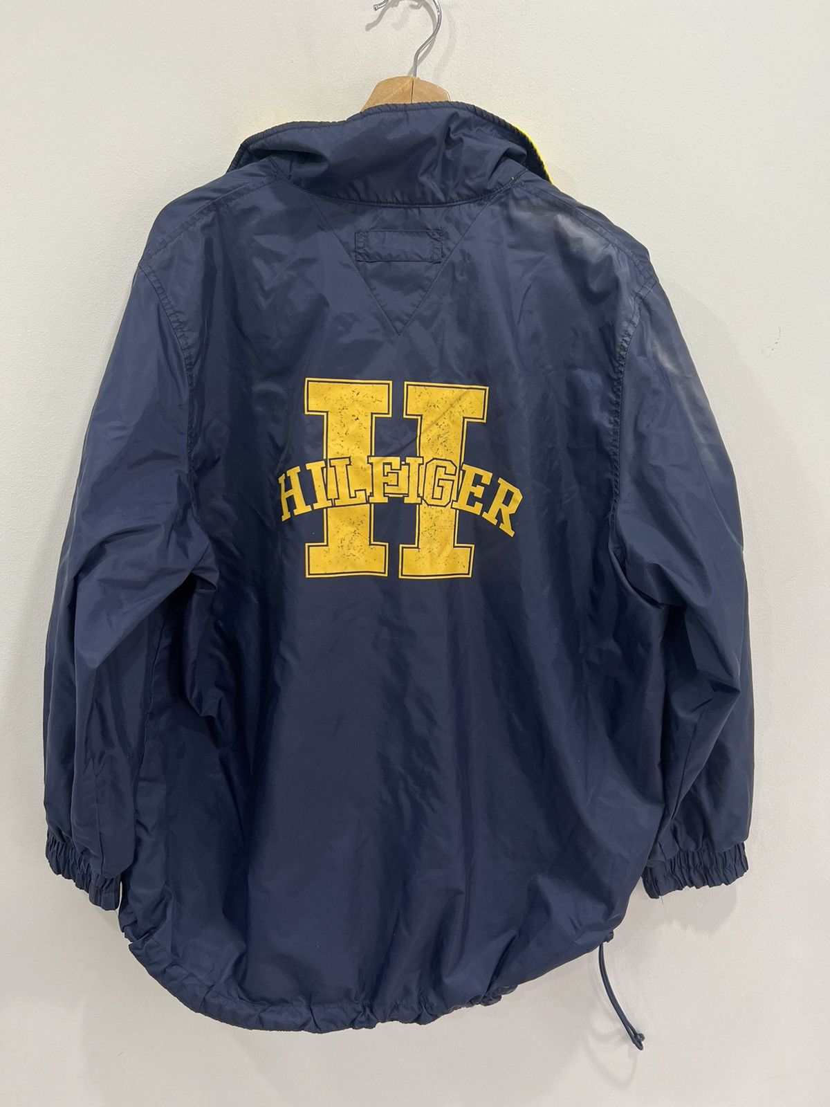 Japanese Brand Vintage Tommy Hilfiger Windbreaker Jacket Size US L / EU 52-54 / 3 - 2 Thumbnail