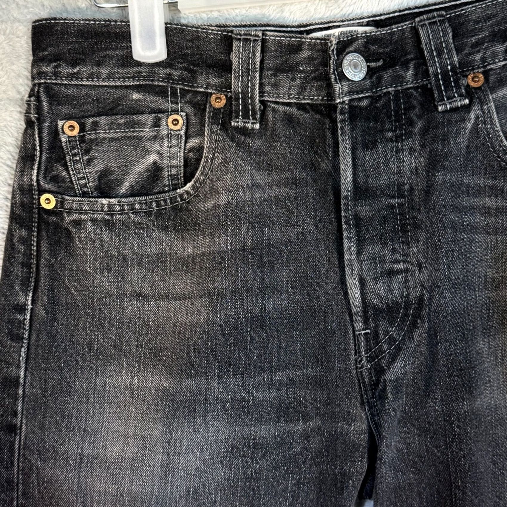 Levi's Levi’s 501 Jeans Men’s 29x32 Black Denim Button Fly Straight Leg Regular Denim Jeans Womens? Size US 29 - 3 Thumbnail