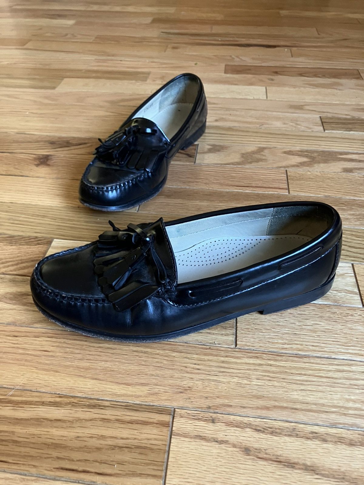 Cole Haan Men’s Coke Haan Black Tasseled Loafers sz 8 1/2 D Size US 8.5 / EU 41-42 - 5 Thumbnail