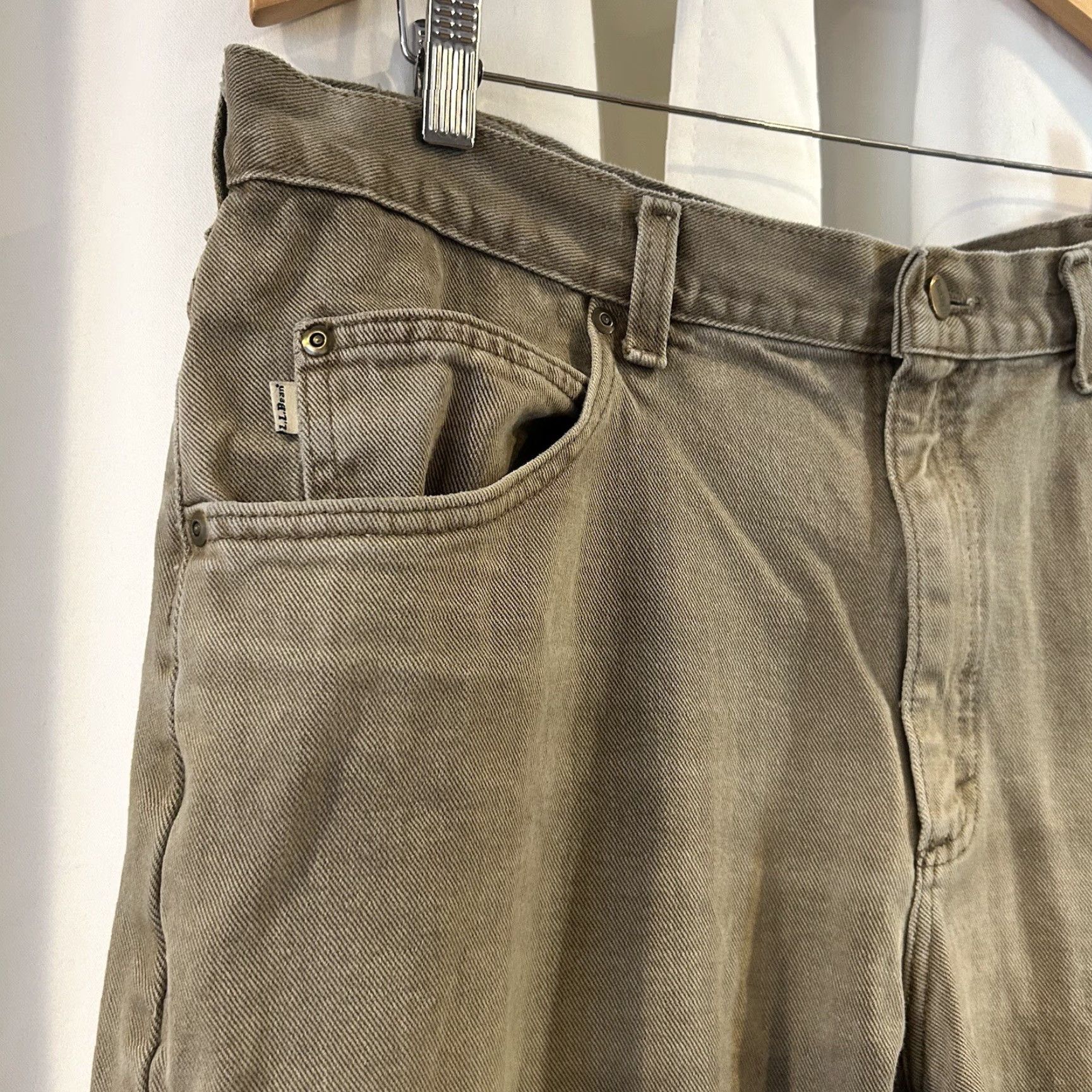 Vintage VINTAGE L.L. Bean Jeans 40X32 Brown Double L Leather Tab Made in USA Denim 5-Pocket Regular Fit Men Straight Jeans Short Description Size US 40 / EU 56 - 2 Thumbnail