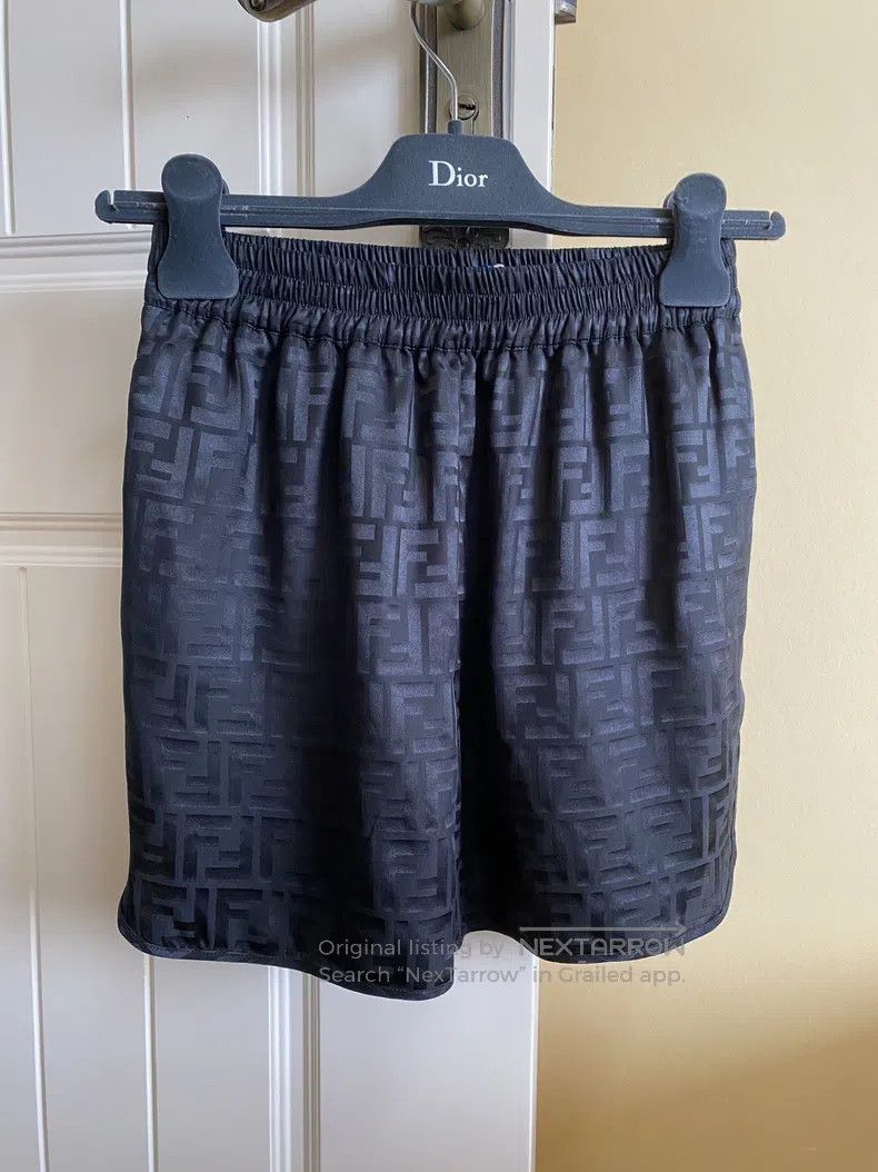 Fendi Fendi Double F logo silk shorts with mulberry silk Size 24" / US 00 / IT 34 - 1 Thumbnail