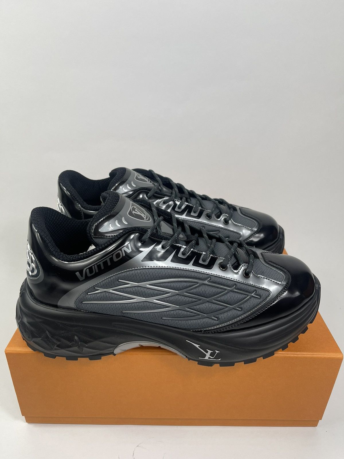 image of Kidsuper Studios x Louis Vuitton Discovery Logo Sneakers in Black, Men's (Size 9)