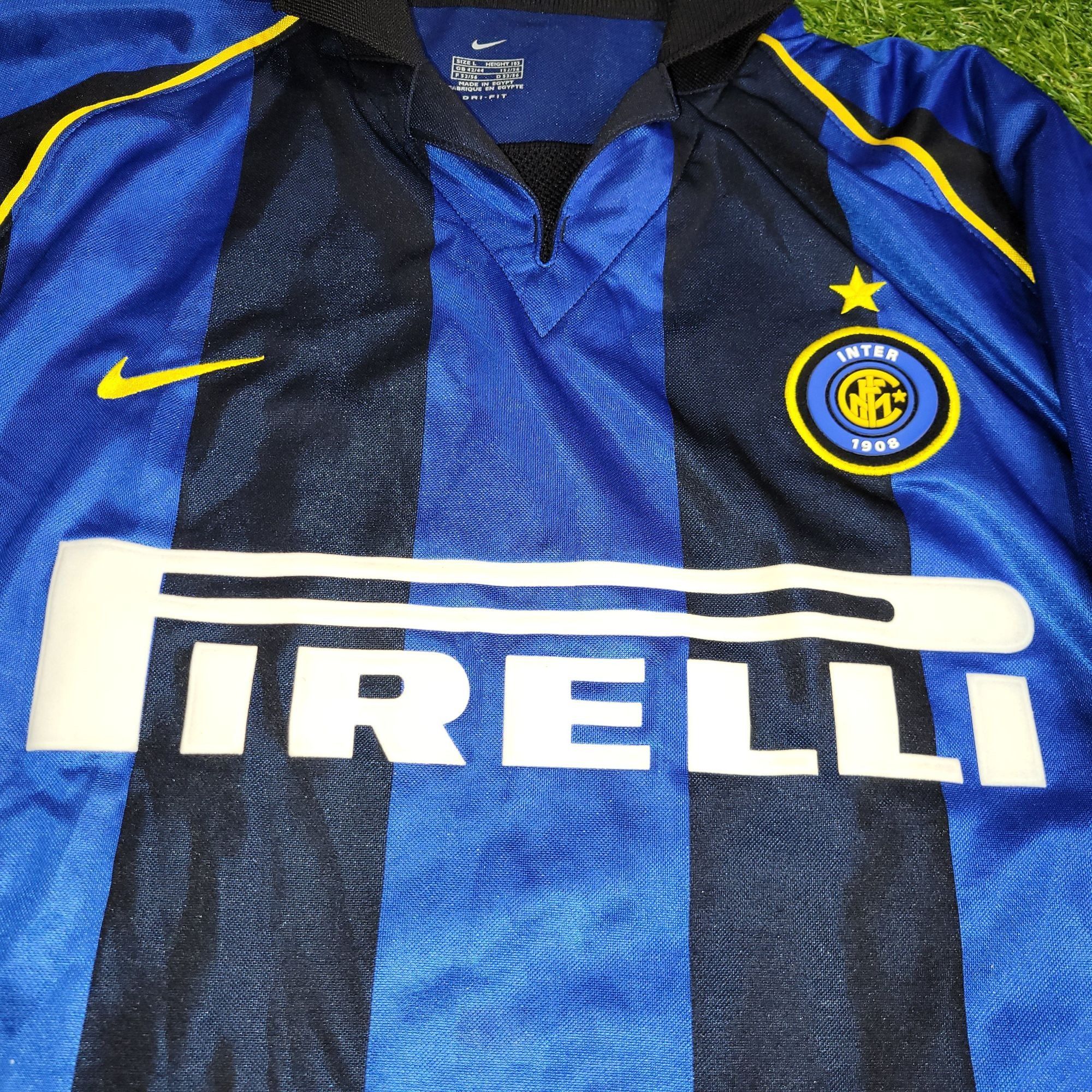 Nike Ronaldo Inter Milan 2001 2002 Soccer Jersey Shirt L Size US L / EU 52-54 / 3 - 4 Thumbnail