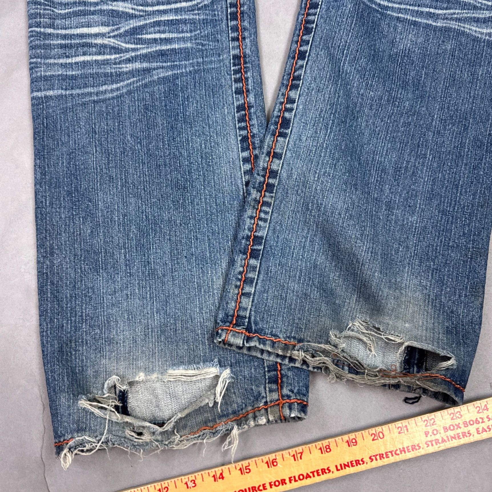 True Religion True Religion Jeans Men 42x34 Bobby Big T Thrashed Destroyed Denim Pants Denim Blue 5-Pocket Regular Fit Straight Mid Rise Jeans Mens Size US 42 / EU 58 - 7 Thumbnail