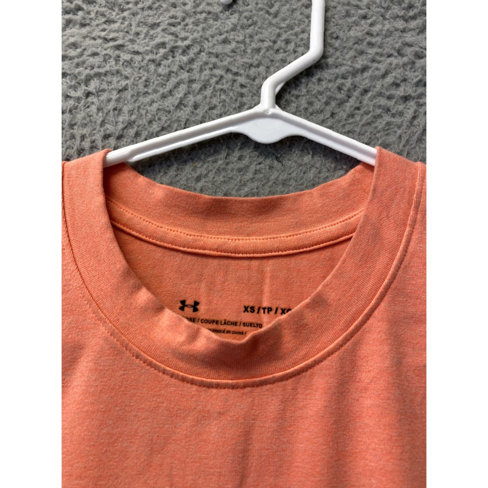 Under Armour Under Armour Shirt Womens XS Peach Short Sleeve Scoop Neck Basic Logo /105-38 Size XS / US 0-2 / IT 36-38 - 3 Thumbnail