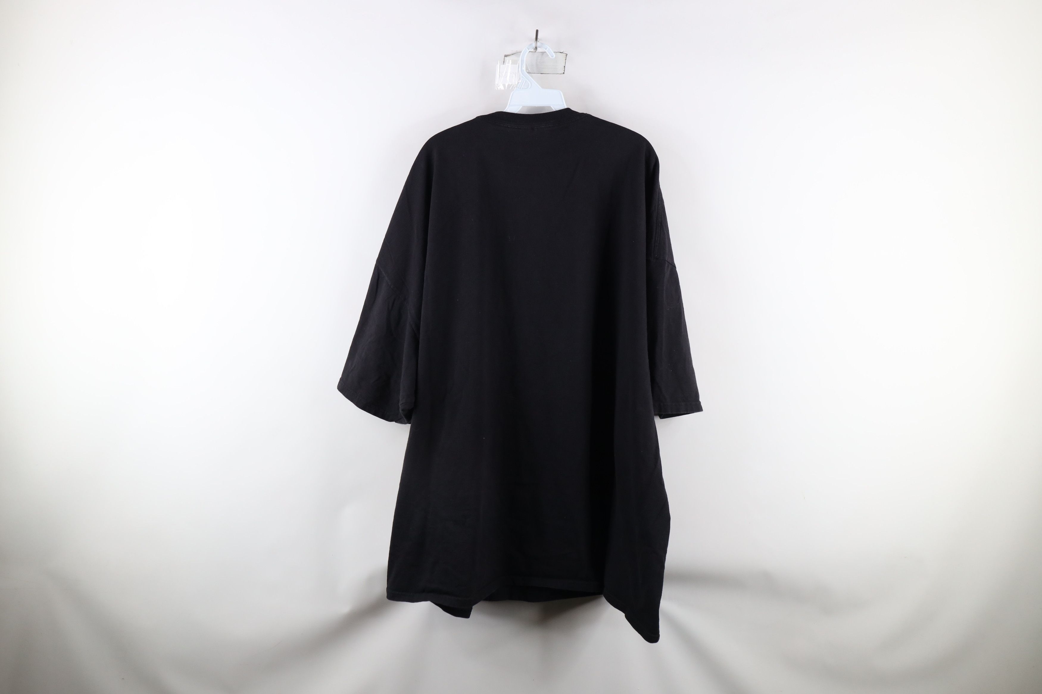 Vintage Vintage 90s Streetwear Out Moose Head Grill T-Shirt Black Size US XXL / EU 58 / 5 - 7 Thumbnail