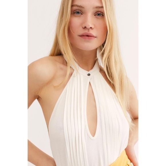 Free People Free People Date Night Ivory Pintuck Keyhole Halter Tunic To Size XS / US 0-2 / IT 36-38 - 6 Thumbnail