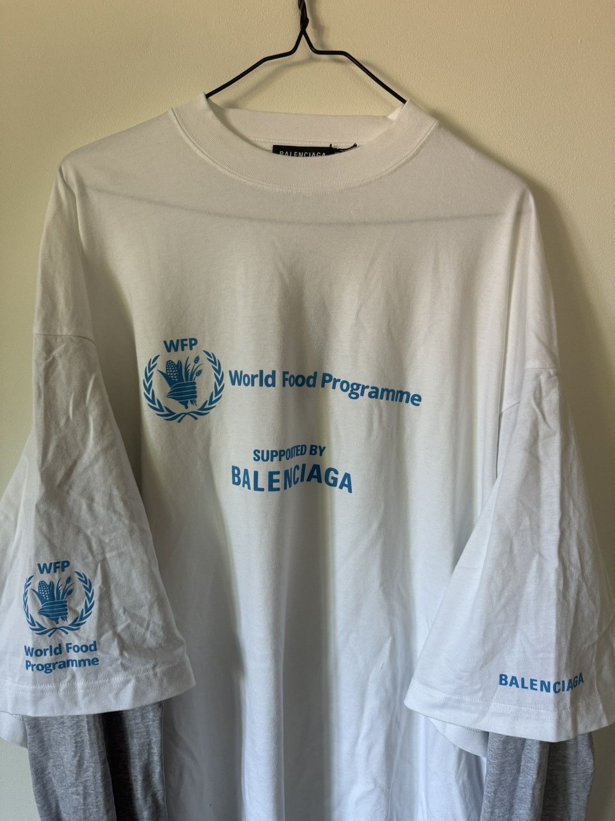 Balenciaga Balenciaga WFP longsleeve White Size US XL / EU 56 / 4 - 3 Thumbnail
