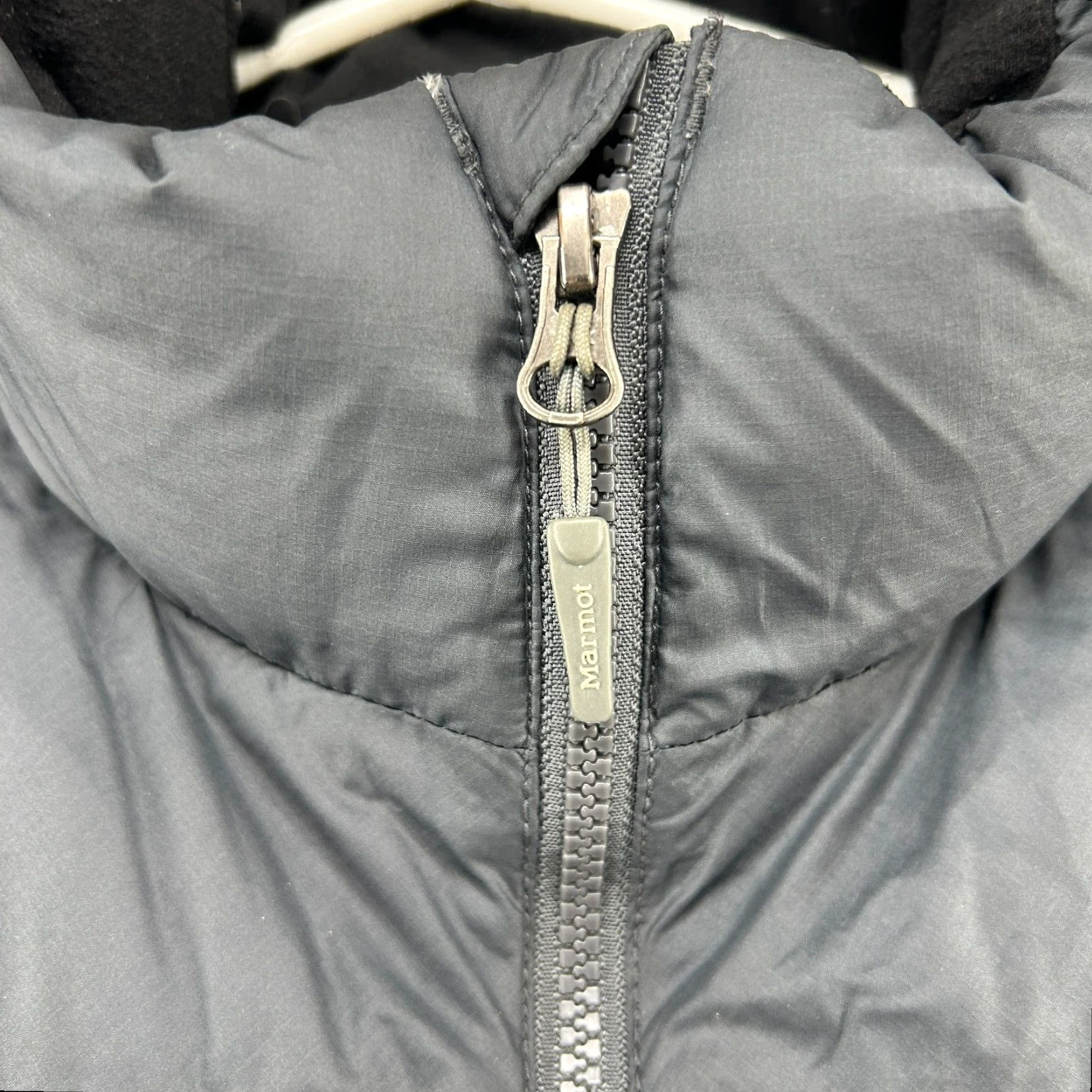 Marmot Marmot Mens Jacket Jacket Puffer Gray 90s Down Full Zip Marmot Logo Quilted Stand-Up Collar Regular Size S Chest 40 Vintage No Size US S / EU 44-46 / 1 - 4 Thumbnail