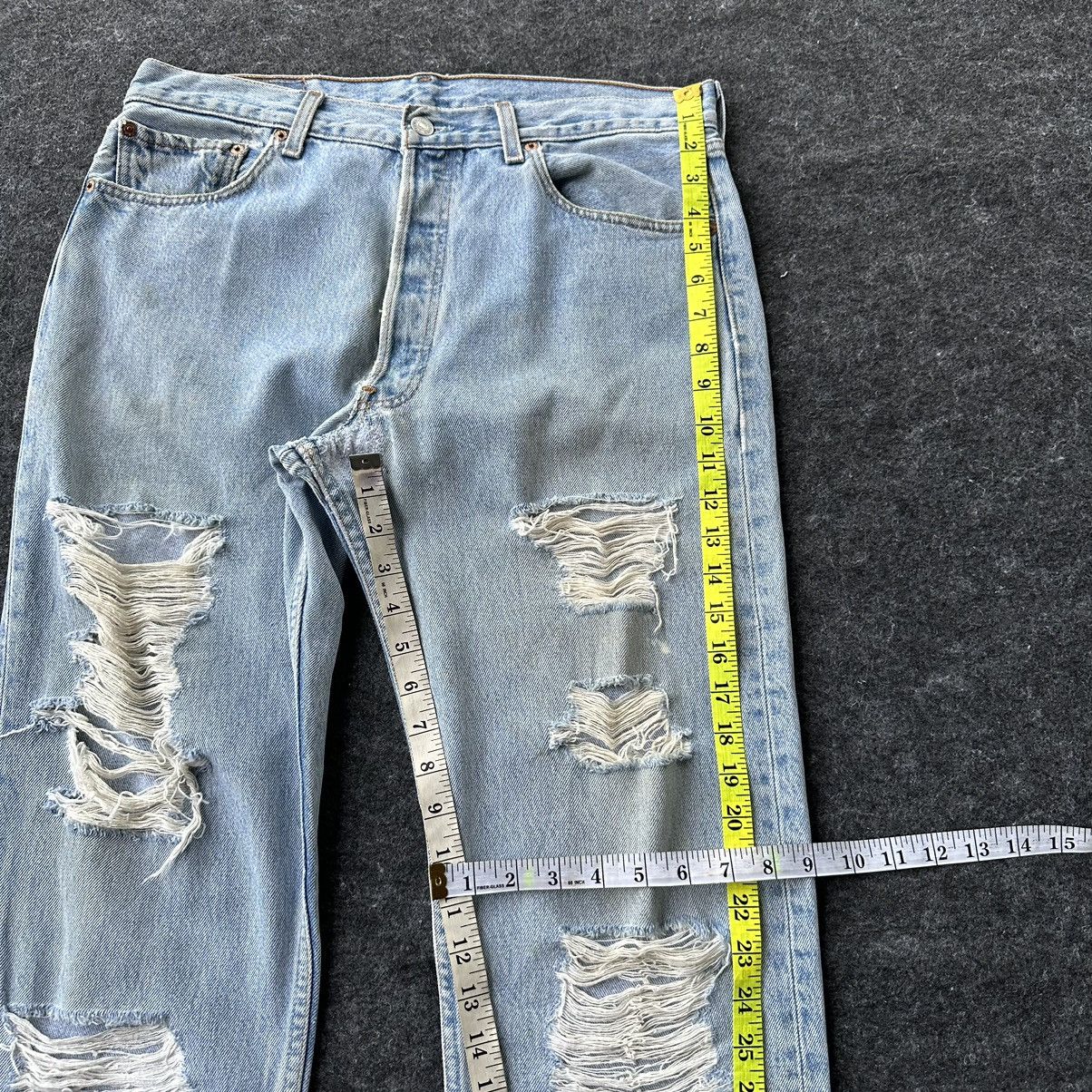 Levi's Vintage Levis 501 Distressed Denim 33x31 D682 Size US 33 - 17 Thumbnail