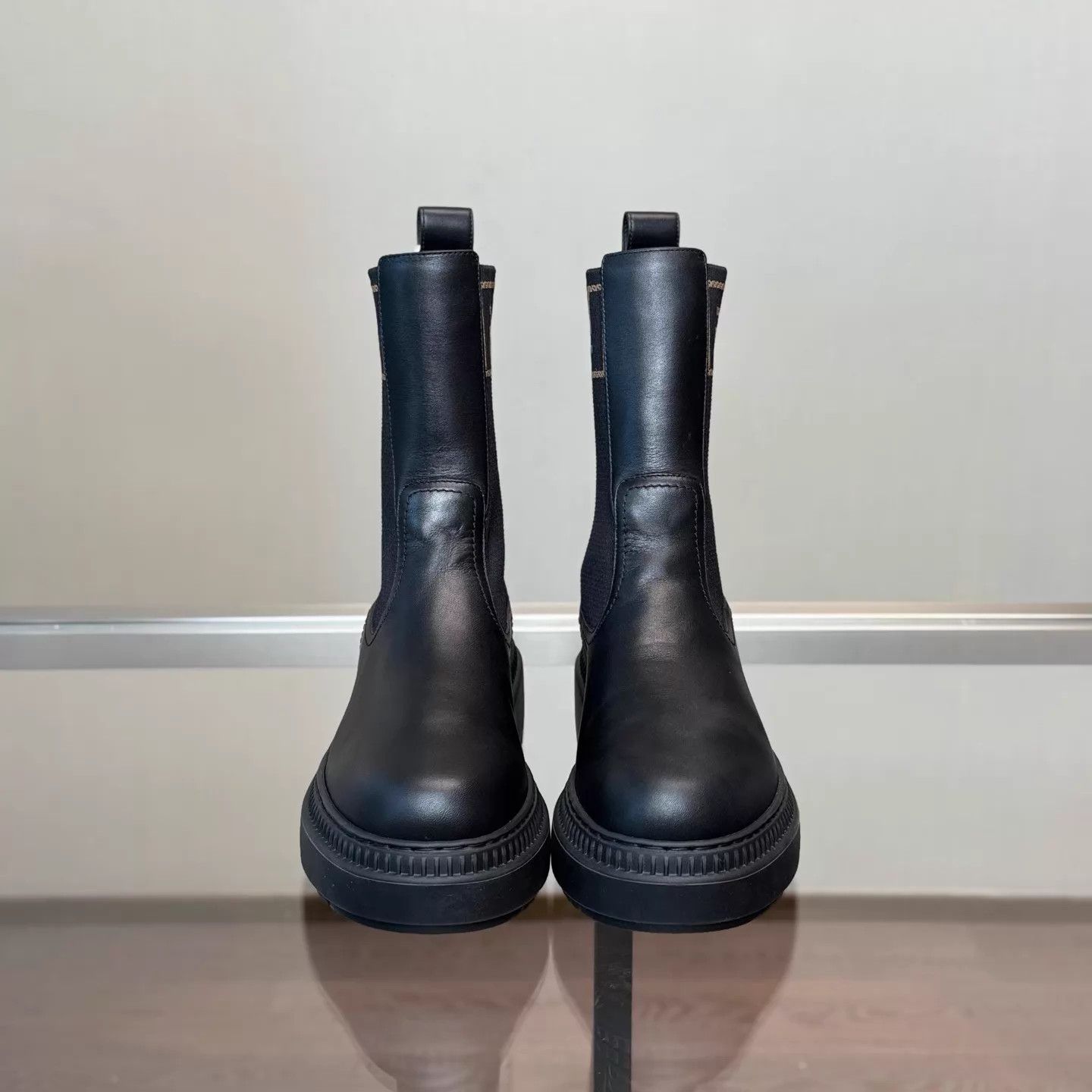 Fendi Fendi Domino Monogram Chelsea Boots 37 Unworn Size US 6.5 / IT 36.5 - 3 Thumbnail