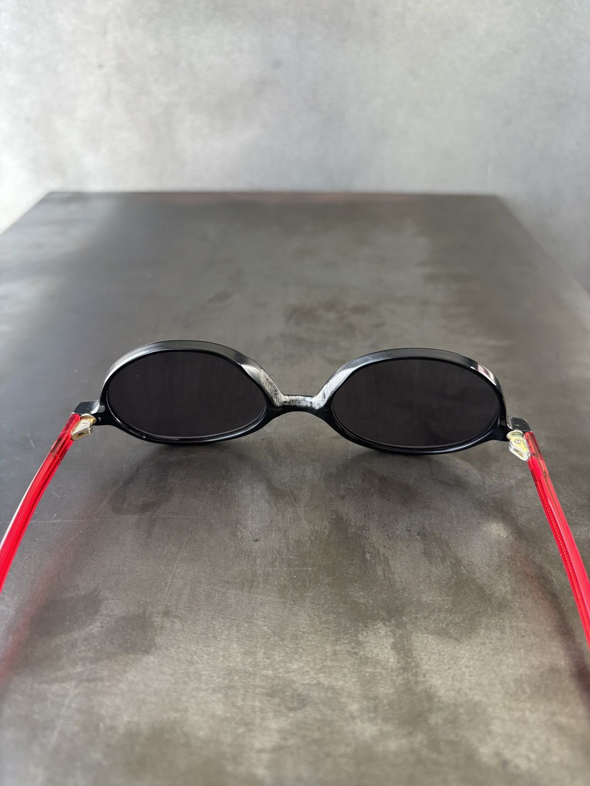 Designer Vintage Nouvelle Vague Sunglasses Made in Italy 1990s Circle Size ONE SIZE - 18 Thumbnail