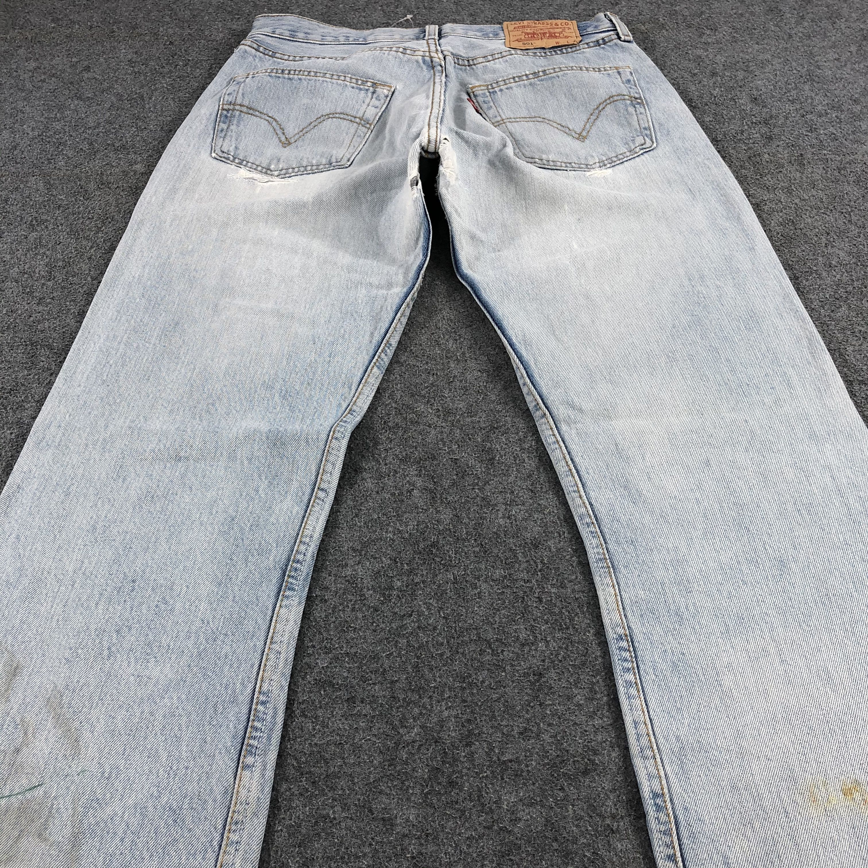 Levi's Light Wash Vintage Distress Levis 501 Jeans-JM1523 Size US 32 / EU 48 - 4 Thumbnail