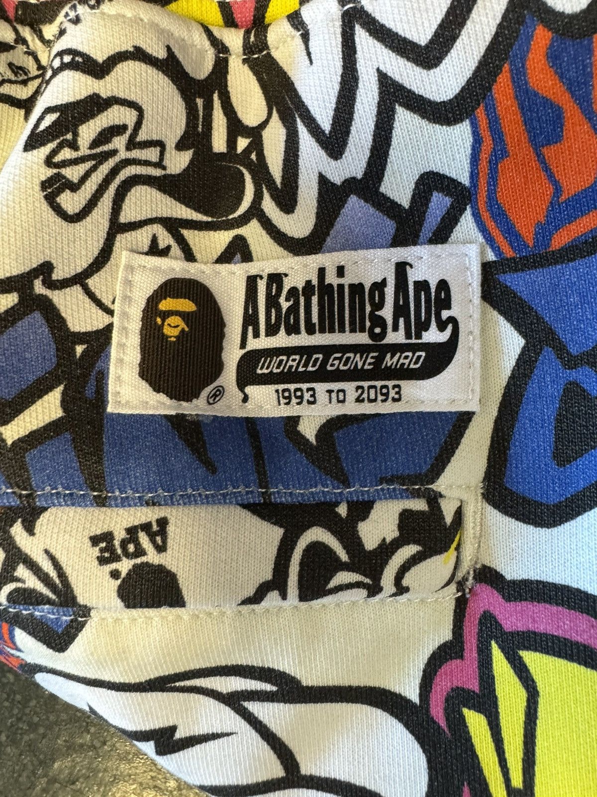 Bape Bape Graffiti Shorts Size US 34 / EU 50 - 2 Thumbnail