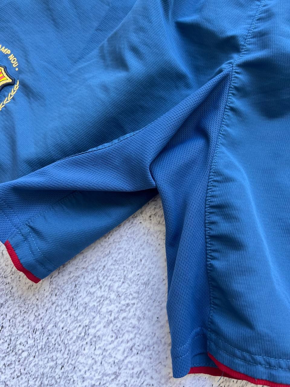 Nike Sz M FC BARCELONA NIKE VINTAGE 2007 FOOTBALL SOCCER SHORTS Size US 32 / EU 48 - 4 Thumbnail