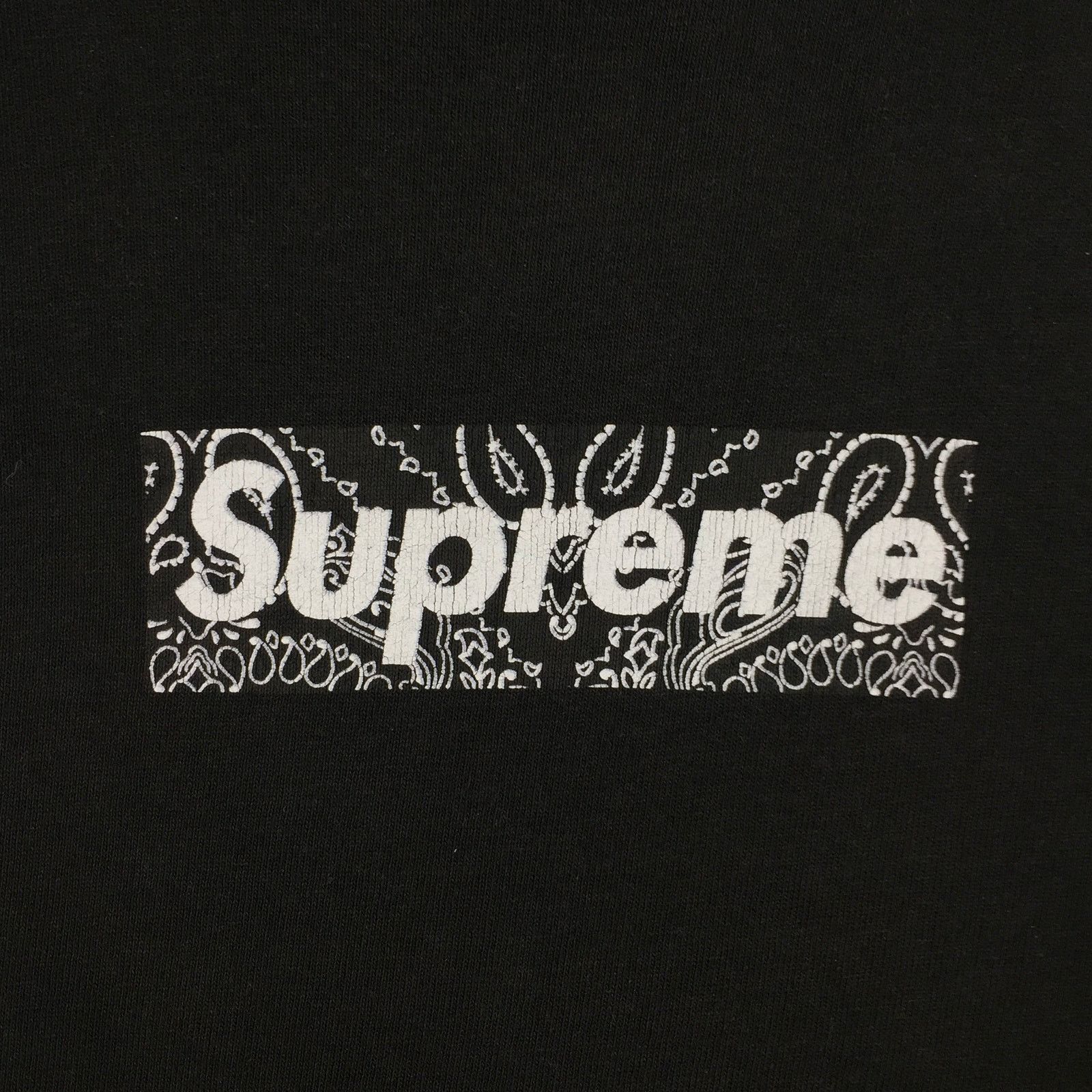 Supreme 2001 Supreme Black Paisley Box Logo Tee Size US M / EU 48-50 / 2 - 3 Thumbnail