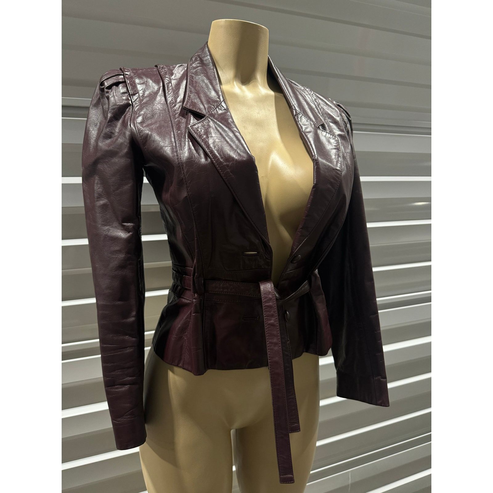 Vintage Burgundy leather blazer Size M / US 6-8 / IT 42-44 - 4 Thumbnail