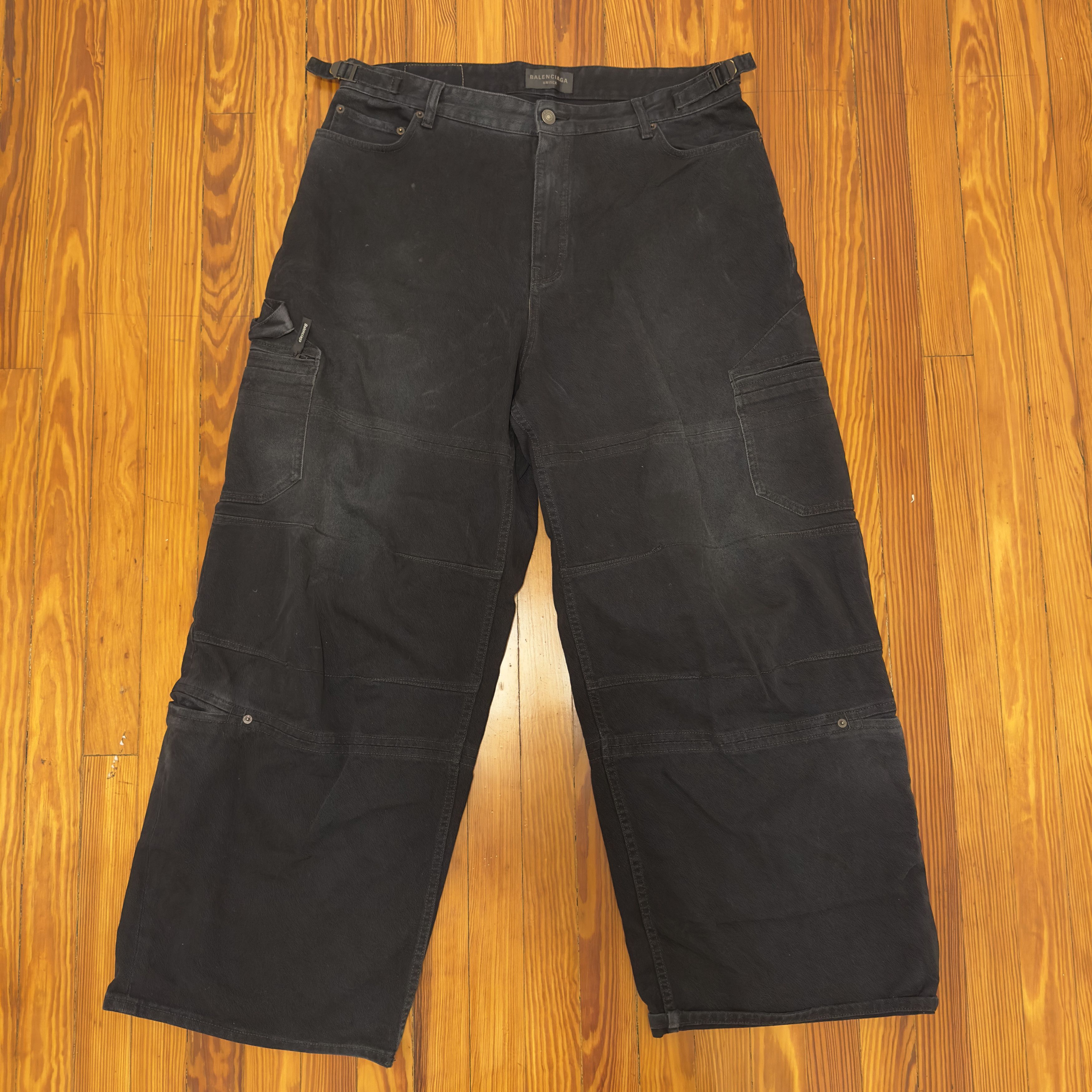 Balenciaga BALENCIAGA UNISEX CARGO JEANS Size US 36 / EU 52 - 1 Thumbnail