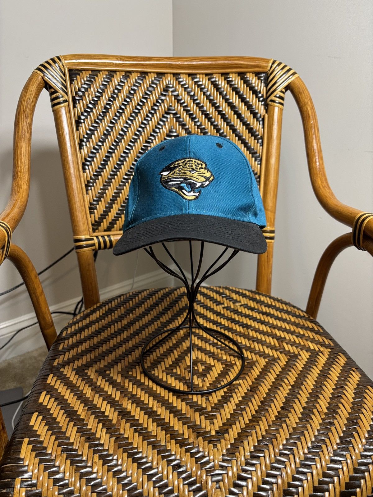 Logo 7 Vintage Logo 7 Jacksonville Jaguars Snapback Hat Size ONE SIZE - 1 Thumbnail