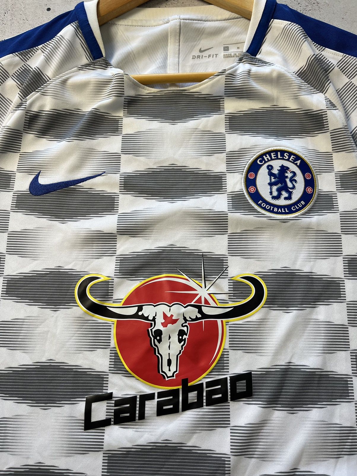 Nike NIKE FC CHELSEA LONDON 2017/2018 TRAINING SOCCER JERSEY Sz M Size US M / EU 48-50 / 2 - 4 Thumbnail