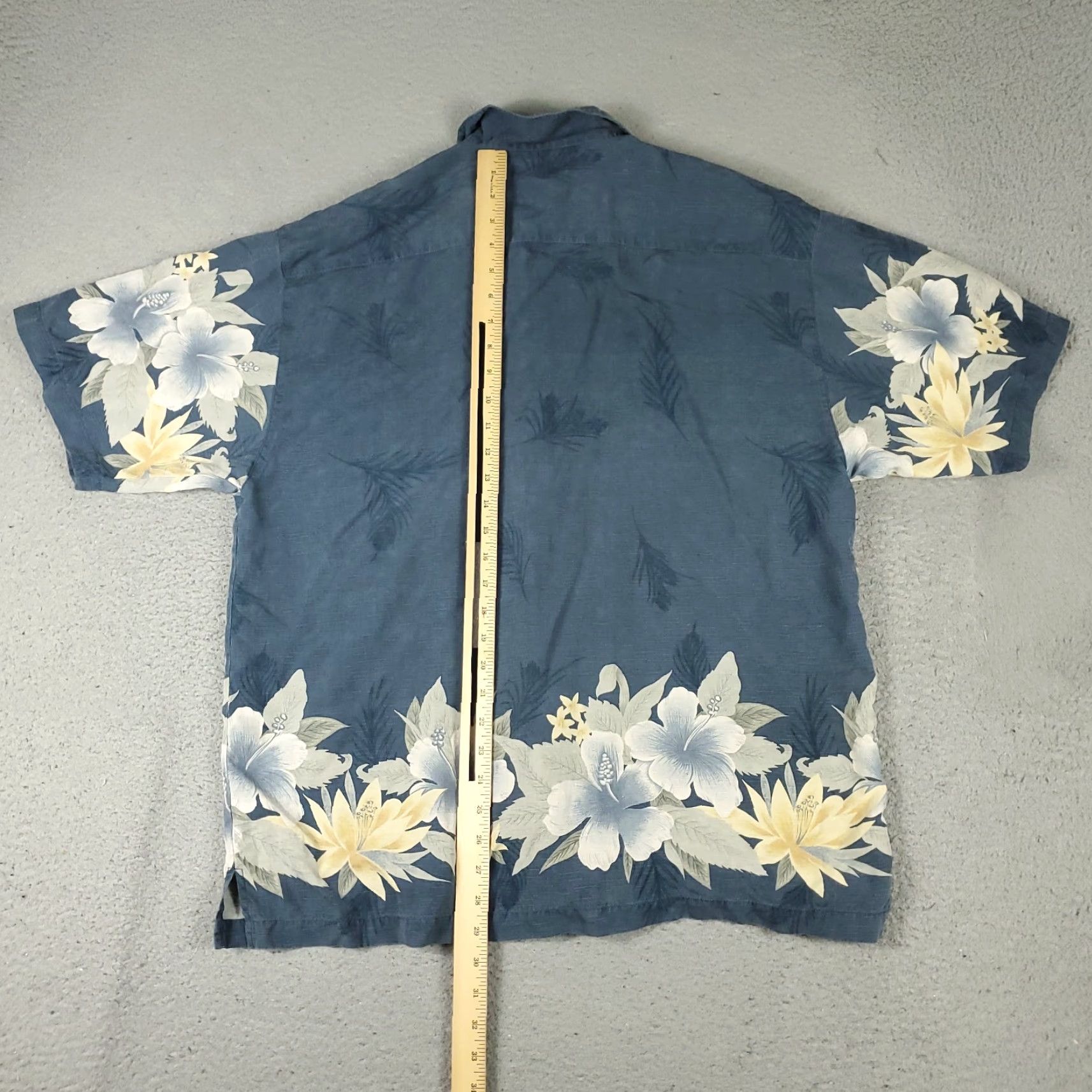 Tommy Bahama Tommy Bahama Shirt Mens Large Blue Floral Silk Camp Collar Hawaiian Button Up Size US L / EU 52-54 / 3 - 5 Thumbnail
