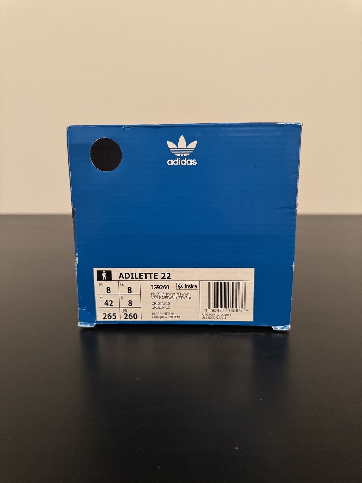 Adidas ADIDAS ADILETTE 22 SLIDES PRELOVED GREEN CLOUD WHITE Size US 8 / EU 41 - 8 Thumbnail
