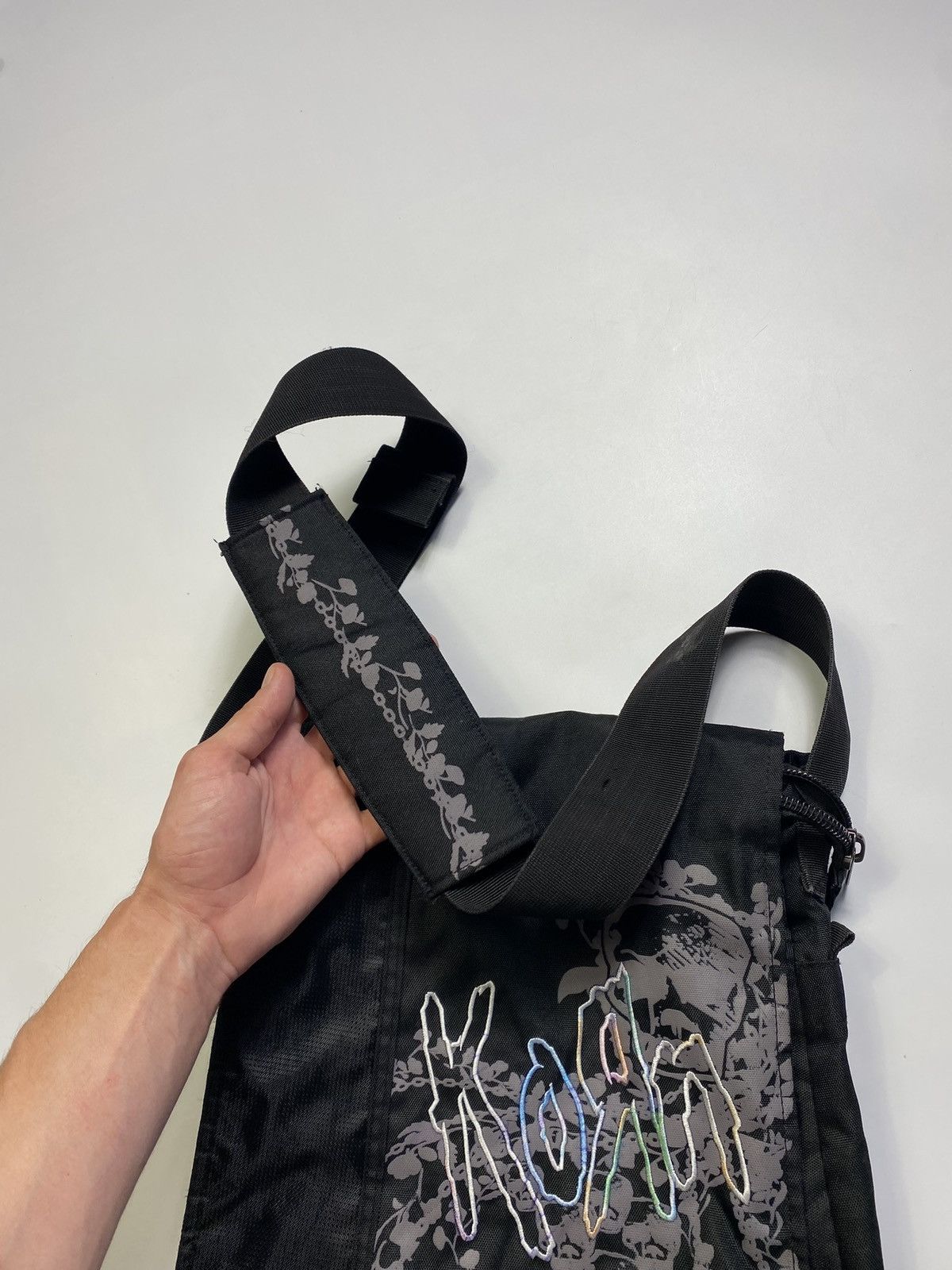 Band Tees Vintage Y2k Korn Shoulder-bag Hype Oakley style Size ONE SIZE - 10 Thumbnail