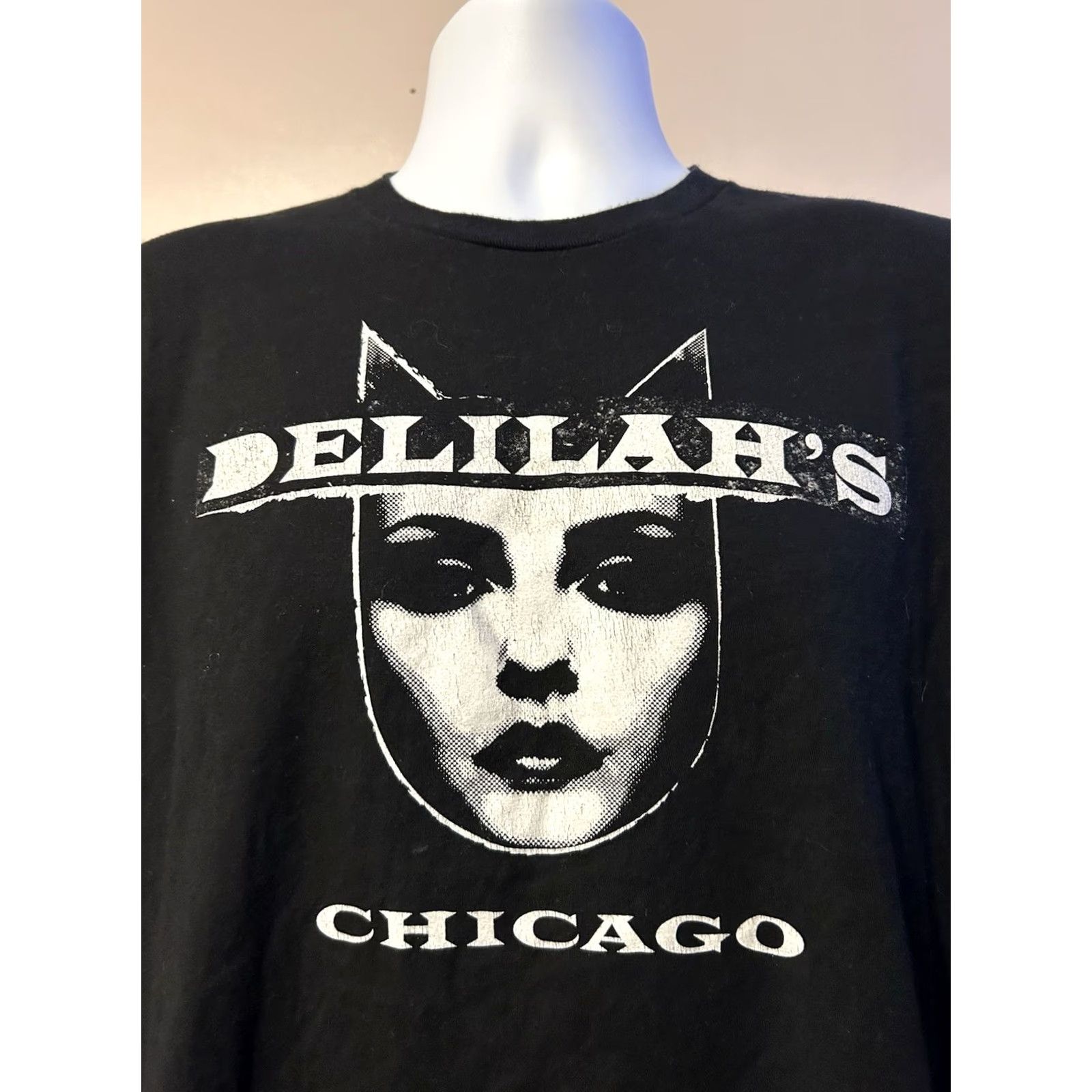 Vintage VTG Delilah’s Chicago Whiskey Punk Metal Bar Shirt XL Fits Large Allstyle Tag Shirt Mens Black Short Sleeve Crew neck Rock Band 2000s Size US L / EU 52-54 / 3 - 7 Thumbnail