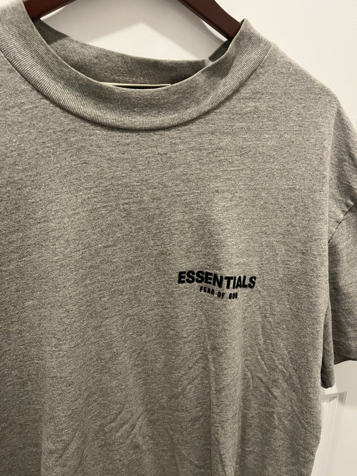 Fear of God Fear of God essentials Tee Dark Oatmeal Size US M / EU 48-50 / 2 - 1 Thumbnail