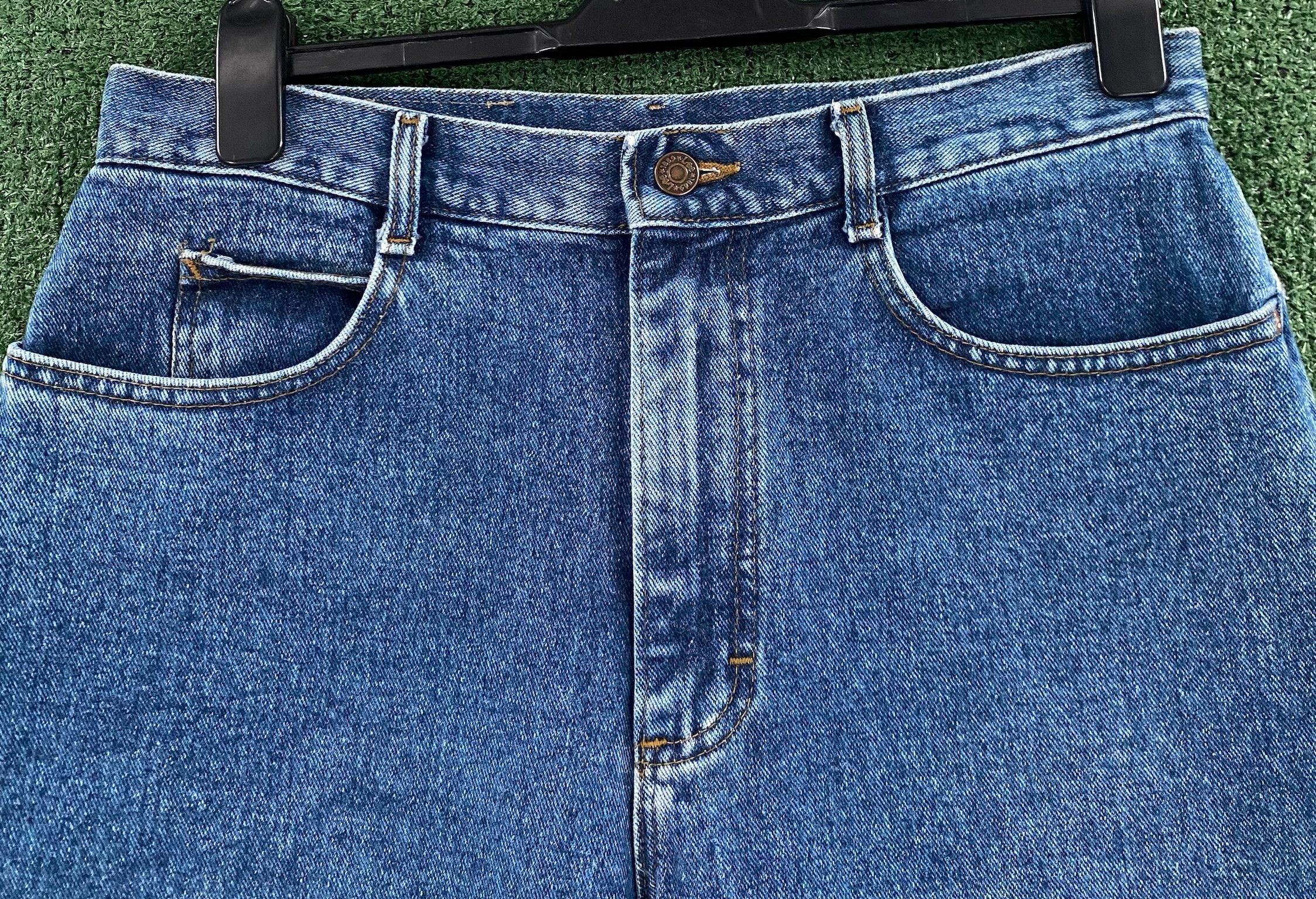 Lee 80’s Lee High Rise Jean Shorts Jorts Women’s Size 32” Wais Size 32" / US 10 / IT 46 - 2 Thumbnail
