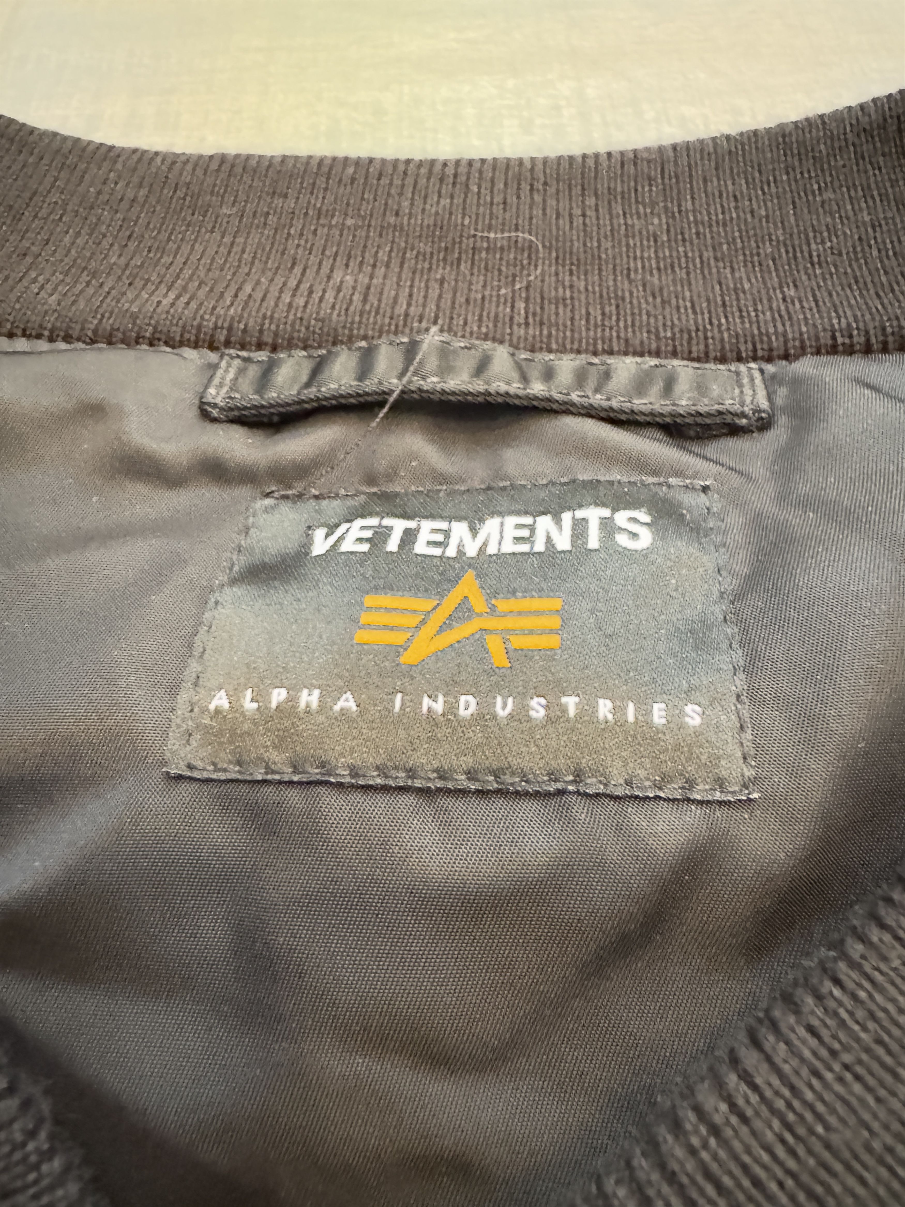 Alpha Industries × Vetements Vetements Alpha The Bulldog Spirit MA-1 Bomber Size XS Size US M / EU 48-50 / 2 - 13 Thumbnail