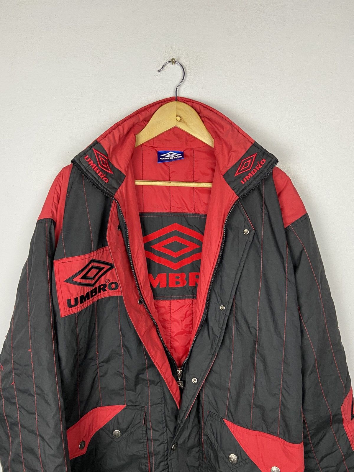 Vintage VINTAGE UMBRO BIG LOGO JACKET Size US XL / EU 56 / 4 - 7 Thumbnail