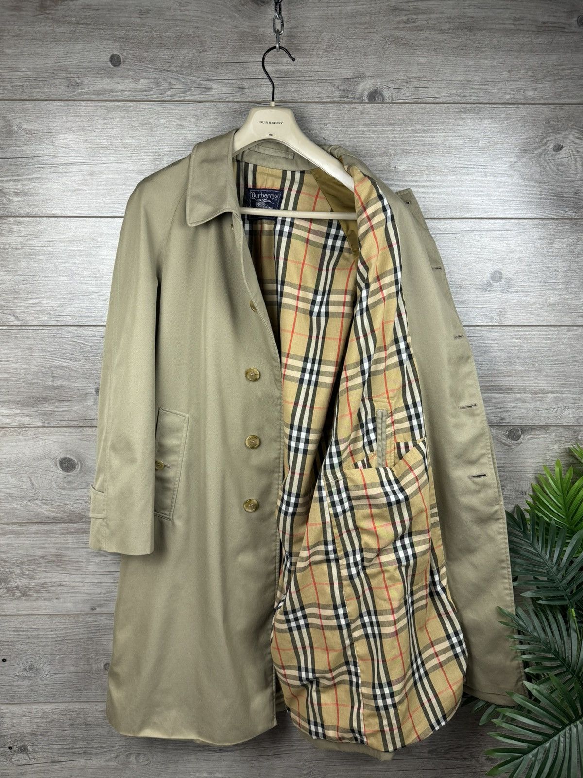 Vintage TRENCH BURBERRYS RARE VINTAGE SIZE 50 MADE IN ENGLAND Grailed