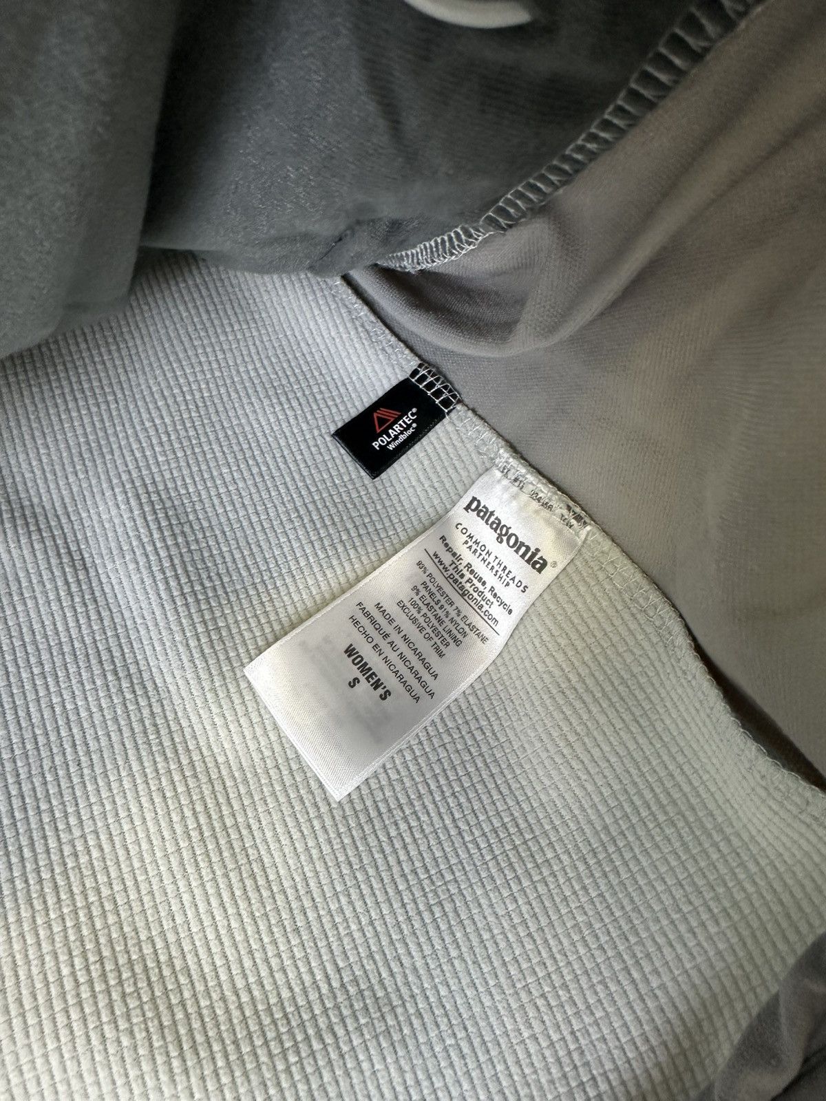 Patagonia Patagonia Light Jacket Zip Up Small Company Embroidered Size US S / EU 44-46 / 1 - 6 Thumbnail