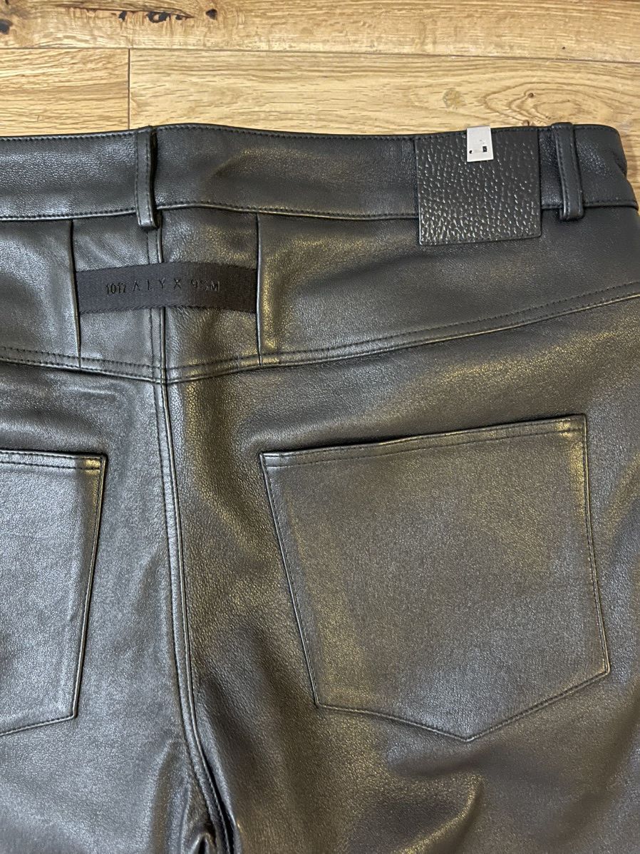 1017 ALYX 9SM 1017 ALYX 9SM Black Leather 6 Pocket Pants Size US 36 / EU 52 - 7 Thumbnail