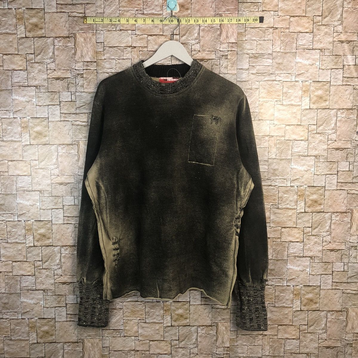 Vintage DLL The Frederichoms spain faded ripped Sweatshirt #A66 Size US XL / EU 56 / 4 - 1 Thumbnail