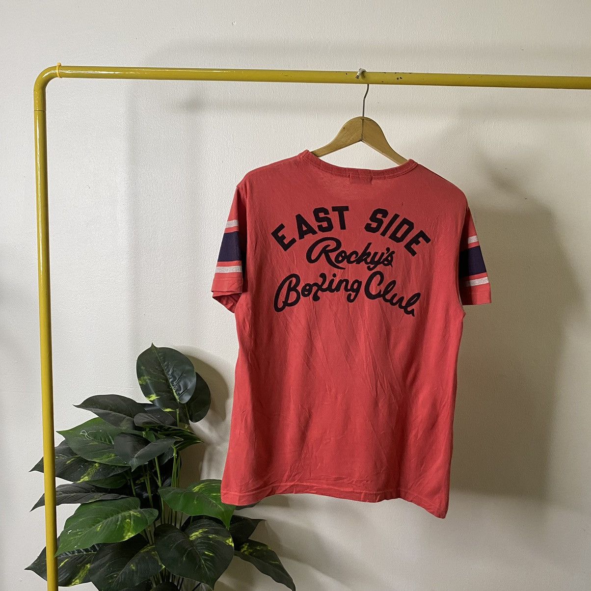 Japanese Brand Groovers East Side Rocky's Boxing Club Tee Made in Japan Size US M / EU 48-50 / 2 - 7 Thumbnail